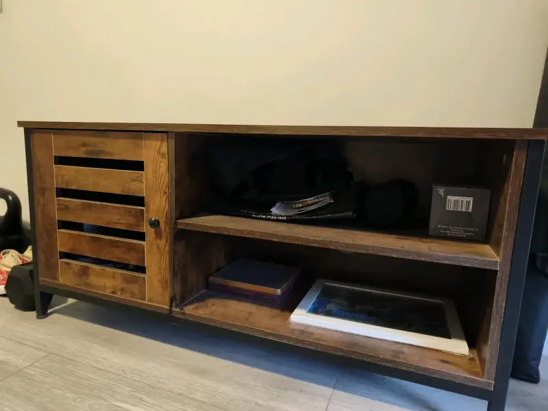 Mueble de TV de madera rústico con estantes - 4