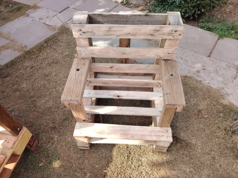 Sofá de Palets de Madera Reciclada para Jardín - 8