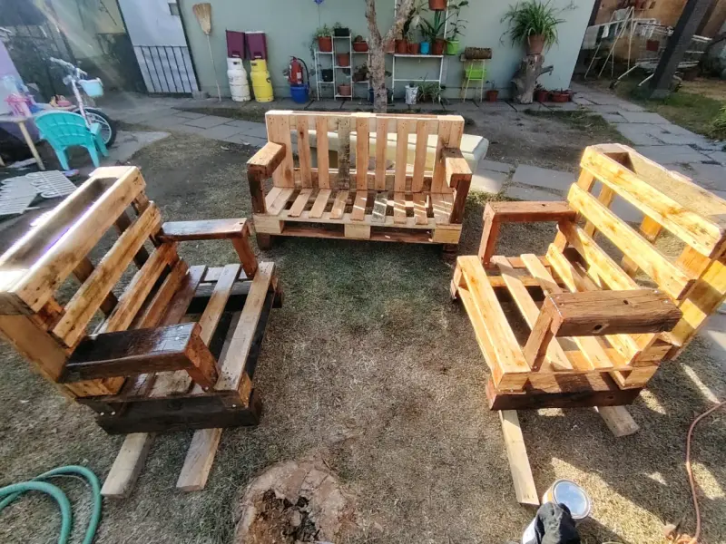 Sofá de Palets de Madera Reciclada para Jardín - 9