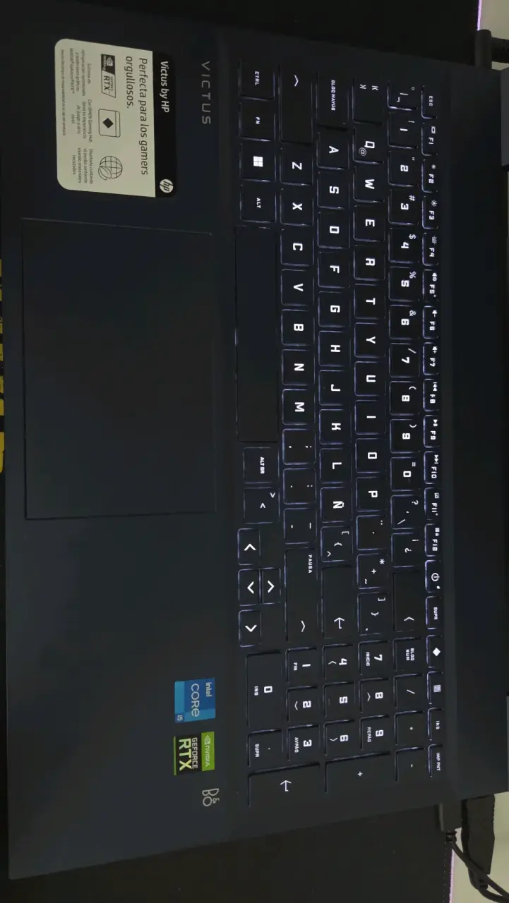 Laptop HP Victus 16 con Intel i5 y RTX 3050 - 2
