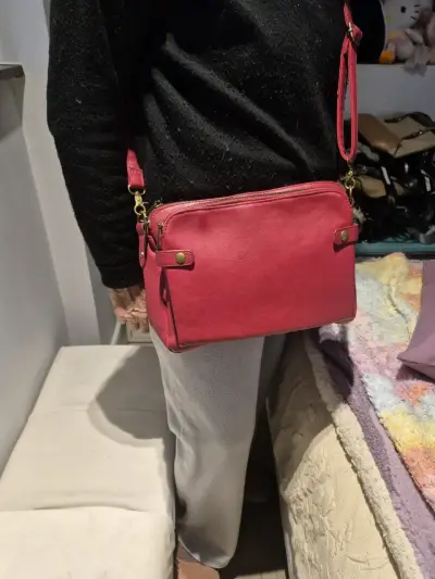 Cartera bandolera roja de cuero - miniatura 3