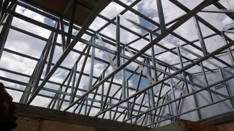 Estructura Metálica de Soporte para Construcción - 2