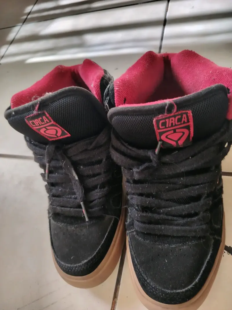 Zapatillas skate negras Circa y DC - 1