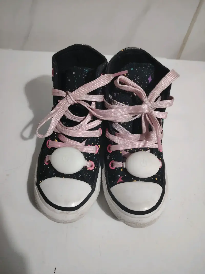 Zapatillas Converse All Star negras con estrellas - 3