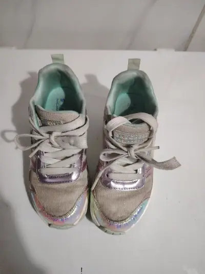 Zapatillas Skechers para niños con diseño i - miniatura 3