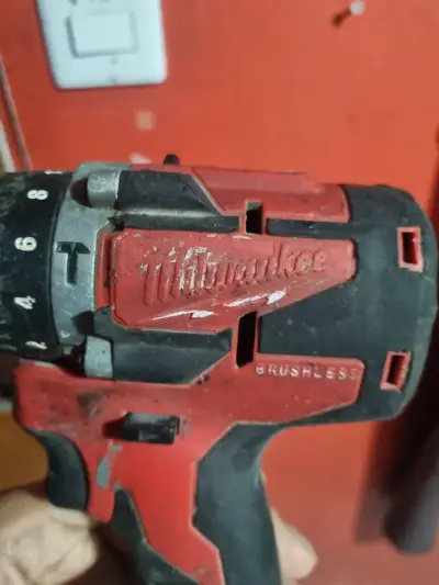 Taladro Inalámbrico Milwaukee Brushless - miniatura 3