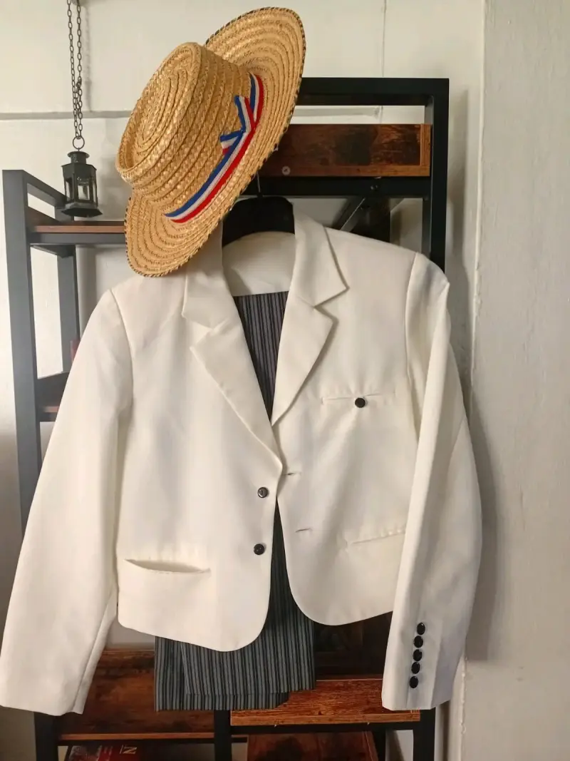 Traje de huaso chileno con sombrero
