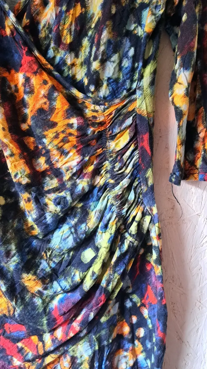 Vestido estampado multicolor de manga larga - 2