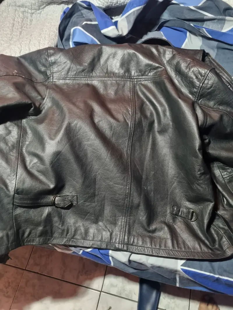 Chaqueta de cuero negra para hombre - 3