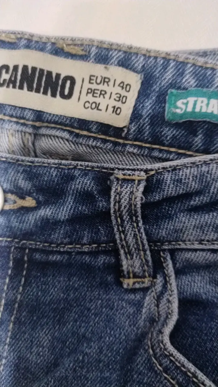 Jeans rasgados azul claro para mujer - 4