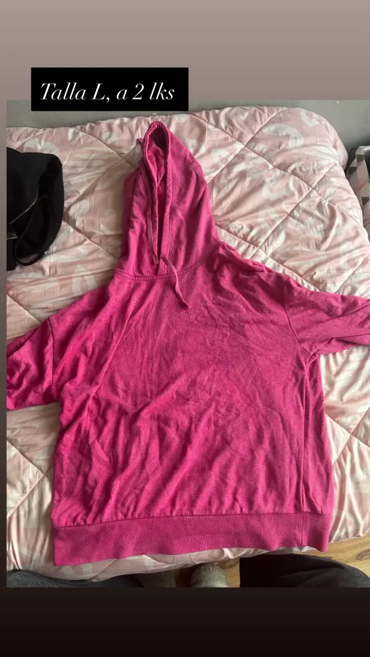 Clóset, Sale de Chaqueta y poleron - 2