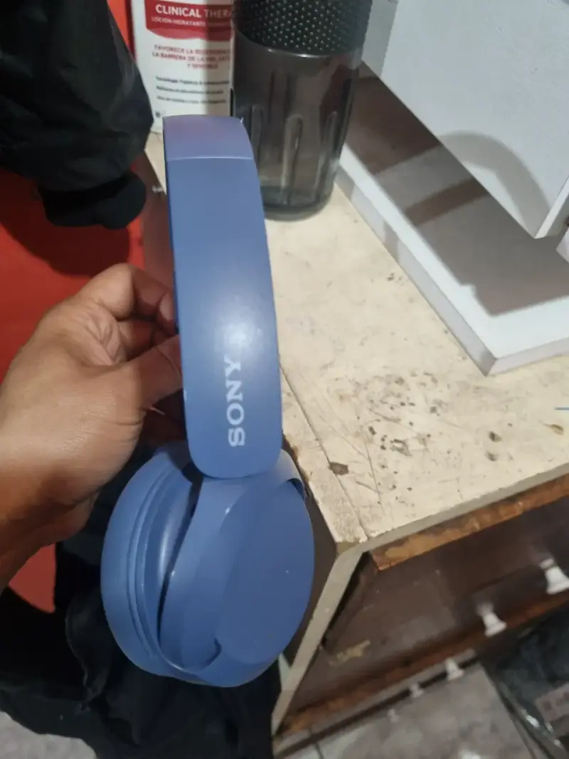 Auriculares inalámbricos Sony azul con control de volumen - 1