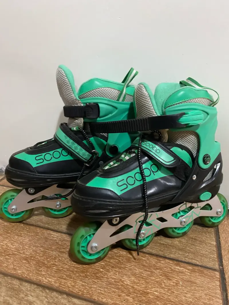 Patines en línea verdes para adultos marca Scoop