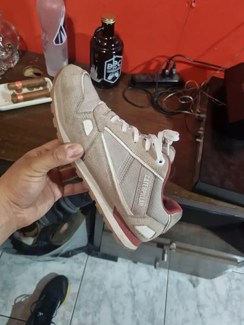 Zapatillas deportivas Caterpillar beige para hombre - 1