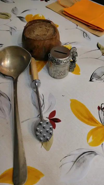 Set de utensilios de cocina vintage - miniatura 1