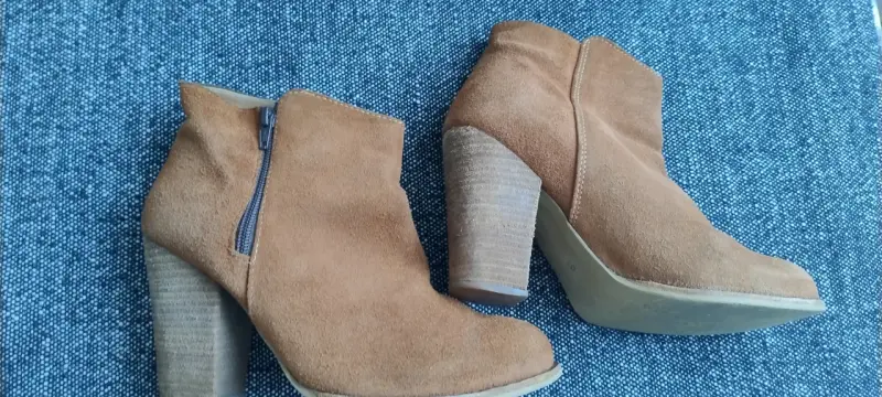Botines de gamuza Basement color camel - 3