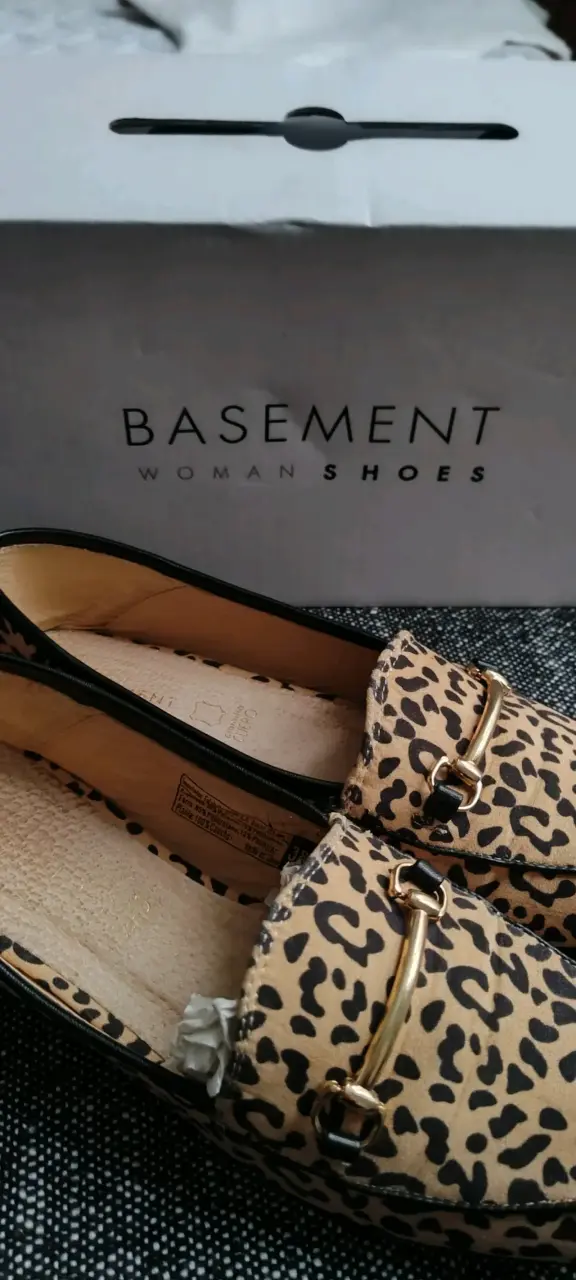 Mocasines de mujer con estampado animal print Basement - 2