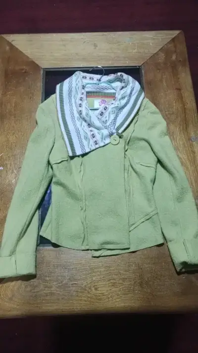 Chaqueta de cuero sintético Barbie con estrellas - miniatura 2