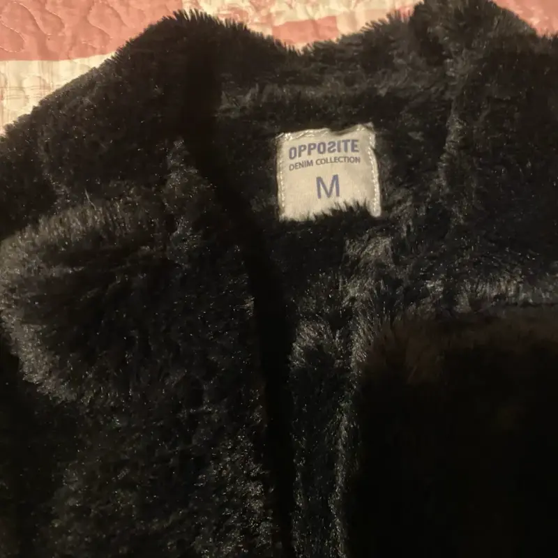 Chaqueta negra con forro de peluche Opposite talla M - 3