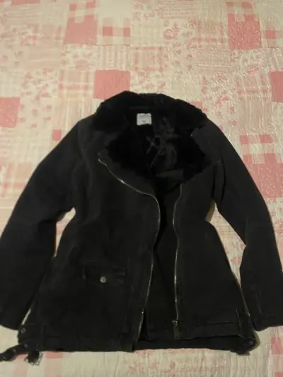 Chaqueta negra con forro de peluche Opposite talla M - miniatura 4