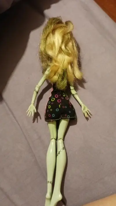 Muñeca Monster High Frankie Stein - miniatura 2