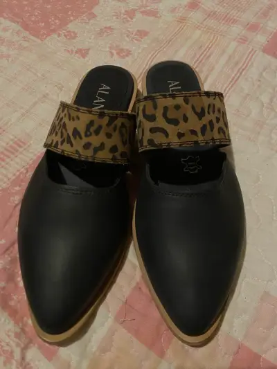 Mules negros con estampado animal print Alaniz - miniatura 1