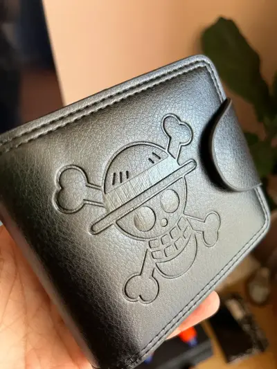 Billetera One Piece grande cuero sintético grabado - miniatura 2