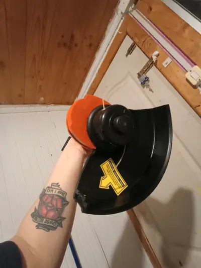Bordeadora Eléctrica Black+Decker 350W Naranja - miniatura 5