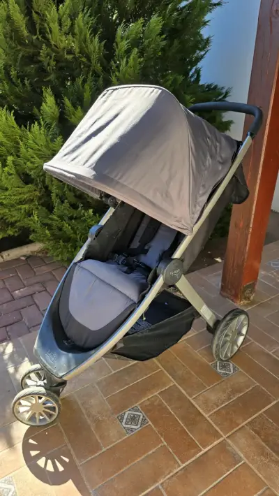 Coche de bebé plegable gris britax - miniatura 2