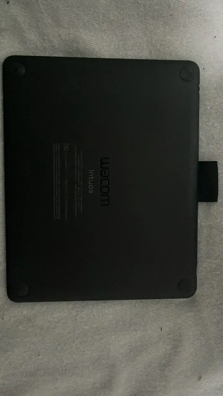 Tableta gráfica Wacom Intuos negra - 2