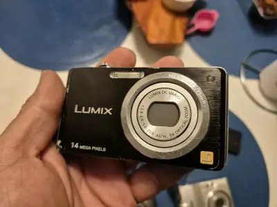 Lote Cámaras digitales para reparar o Repuestos - miniatura 5