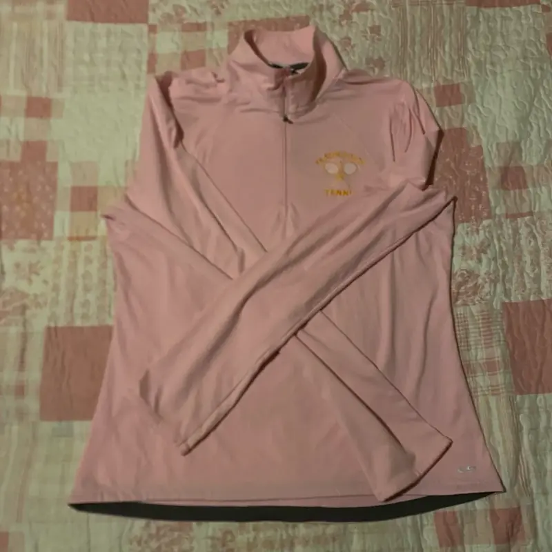 Polerón deportivo rosa con cierre y logo de tenis - 3