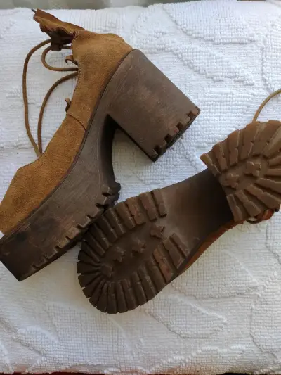 Sandalias de plataforma de gamuza marrón - miniatura 2