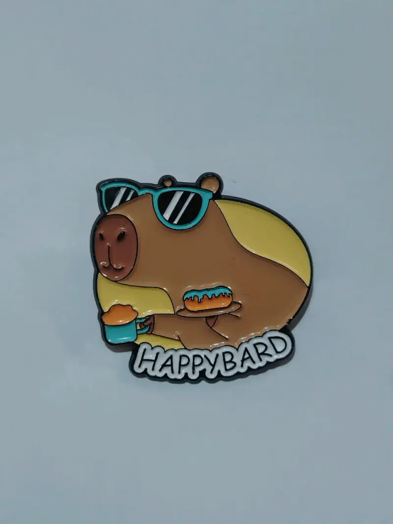 Pin de capibara con diseño divertido