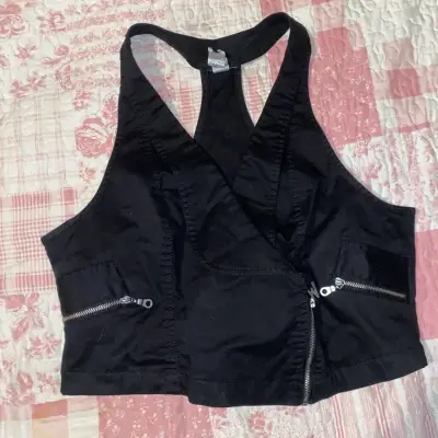 Top estilo chaqueta negro con cierres - miniatura 2