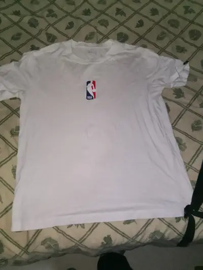 Polera blanca NBA logo oficial - miniatura 1
