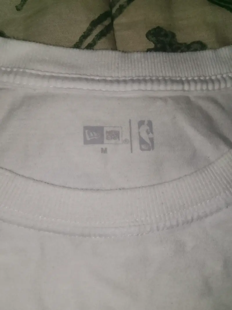 Polera blanca NBA logo oficial - 2