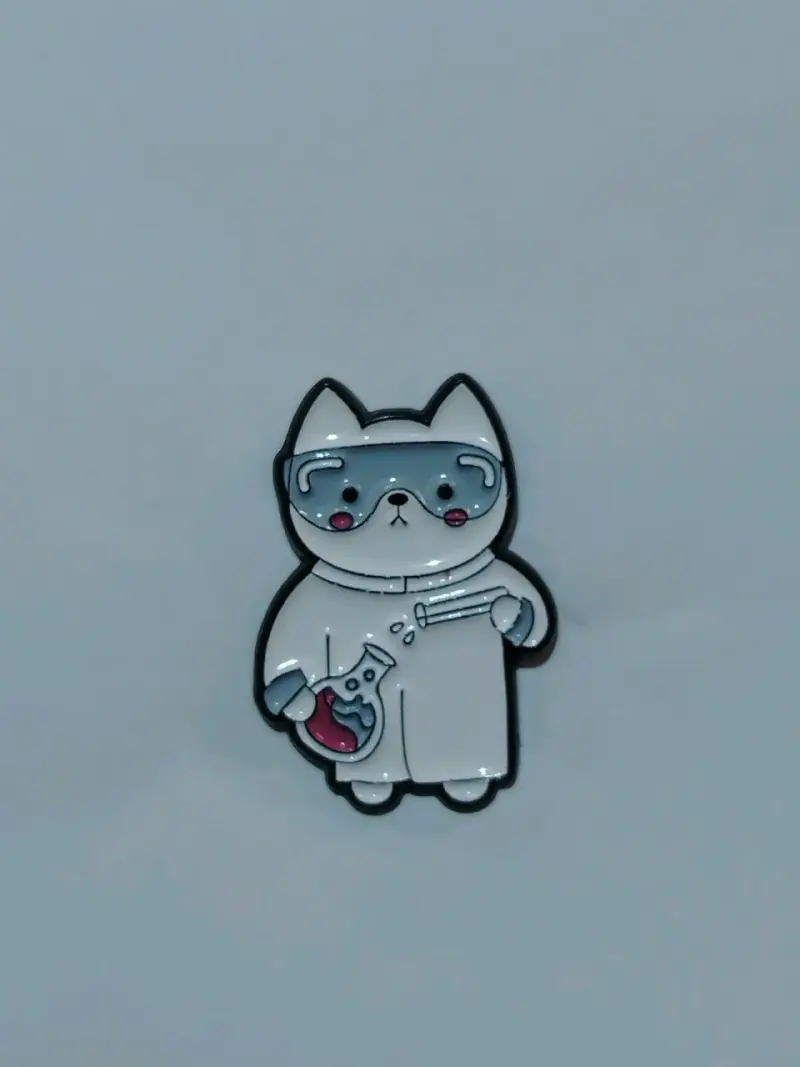 Pin de gato científico con gafas de laboratorio