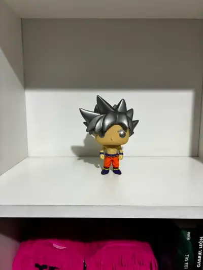 Funko Pop Goku Ultra Instinct #386 (Dragon Ball Super) - miniatura 1