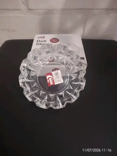 Cenicero de cristal transparente decorativo - miniatura 2