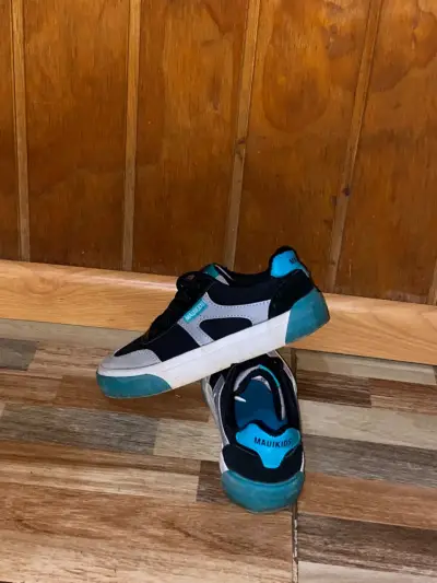 Zapatillas deportivas negras y azules para hombre - miniatura 2