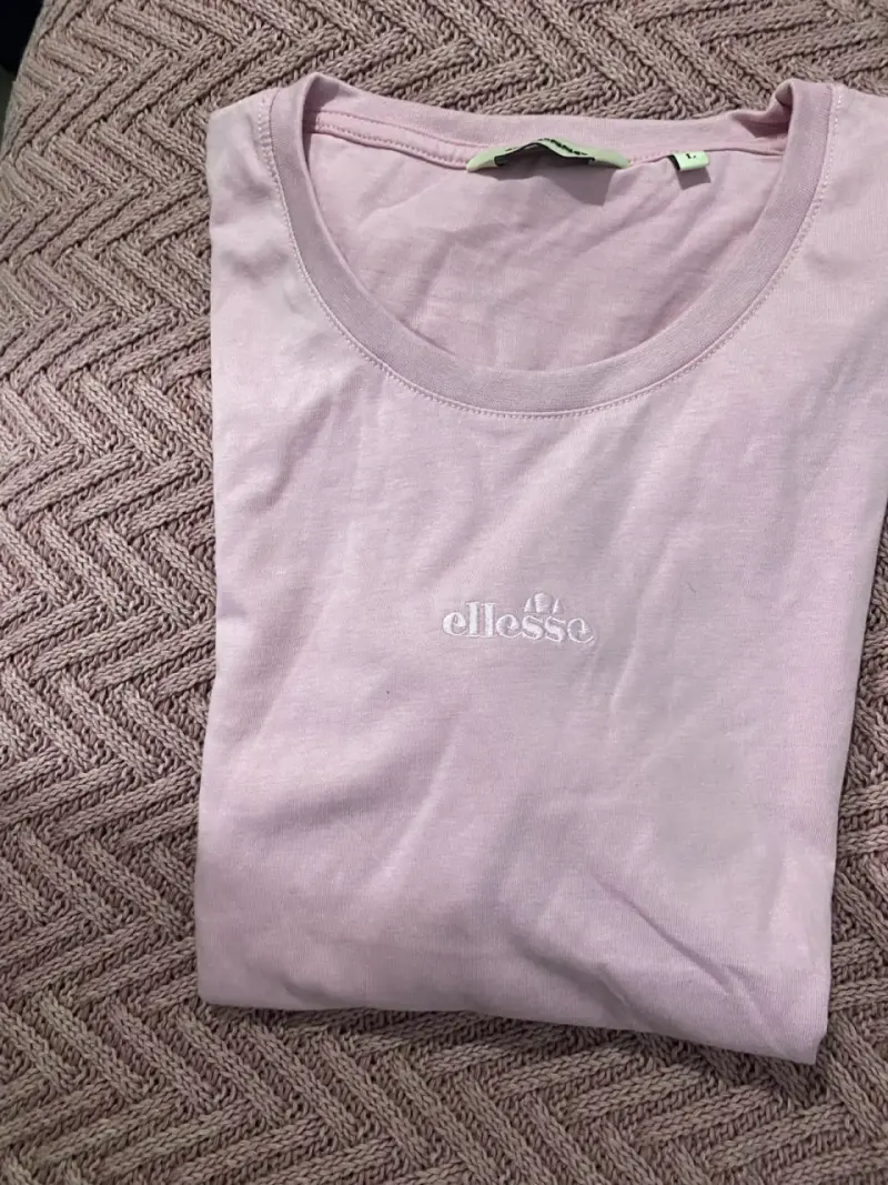 Polera Ellesse rosa talla L - 1
