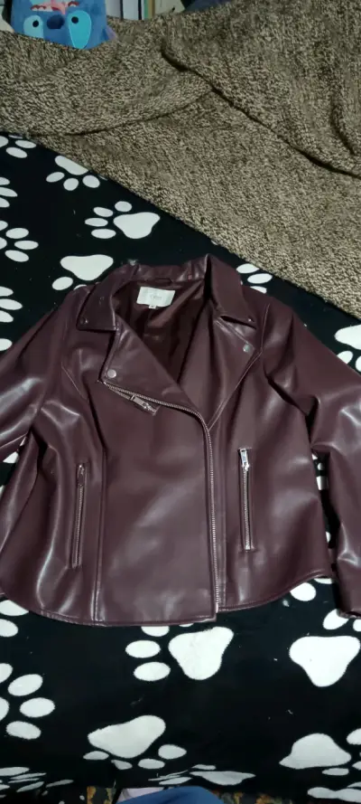 Chaqueta de cuero sintético burdeos para mujer - miniatura 1