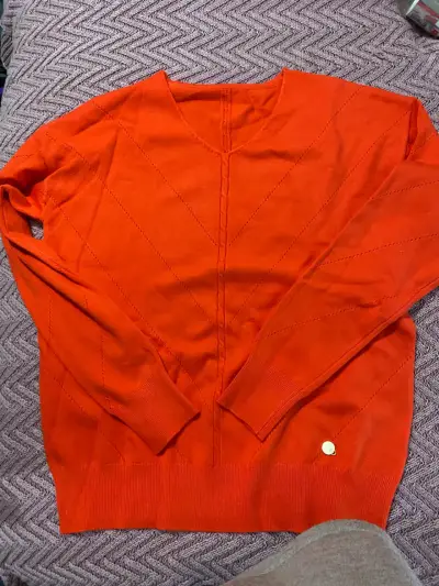 Suéter de mujer color naranja vibrante - miniatura 1