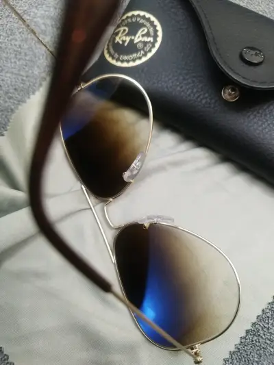 Gafas de sol doradas con estuche/Rayban aviator - miniatura 2