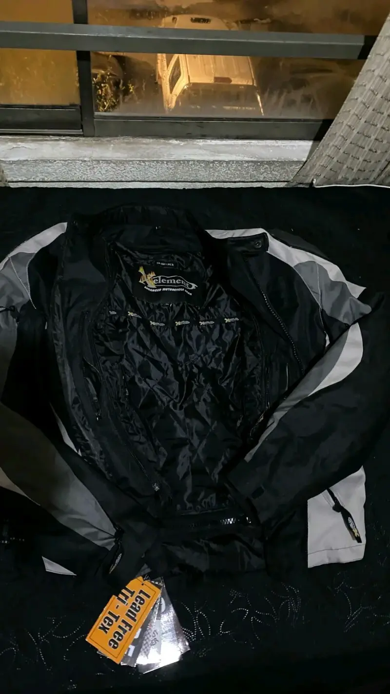 Chaqueta de moto impermeable negra y gris - 6
