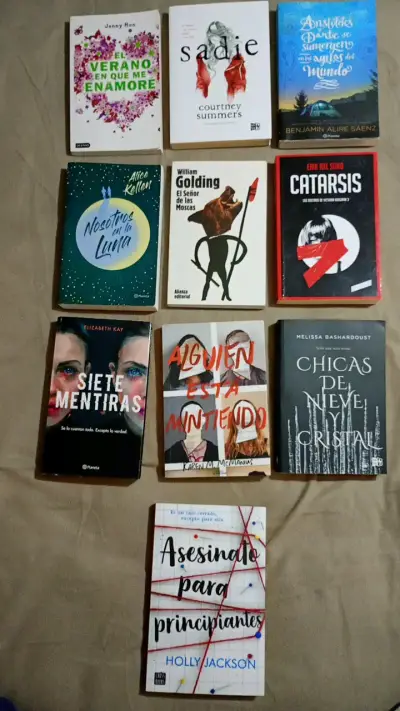 Lote de libros variados  PRECIO CONVERSABLE - miniatura 1