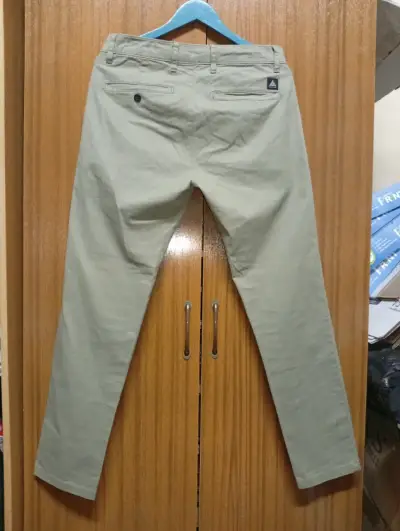 Pantalones  verde oliva Zara para hombre - miniatura 3