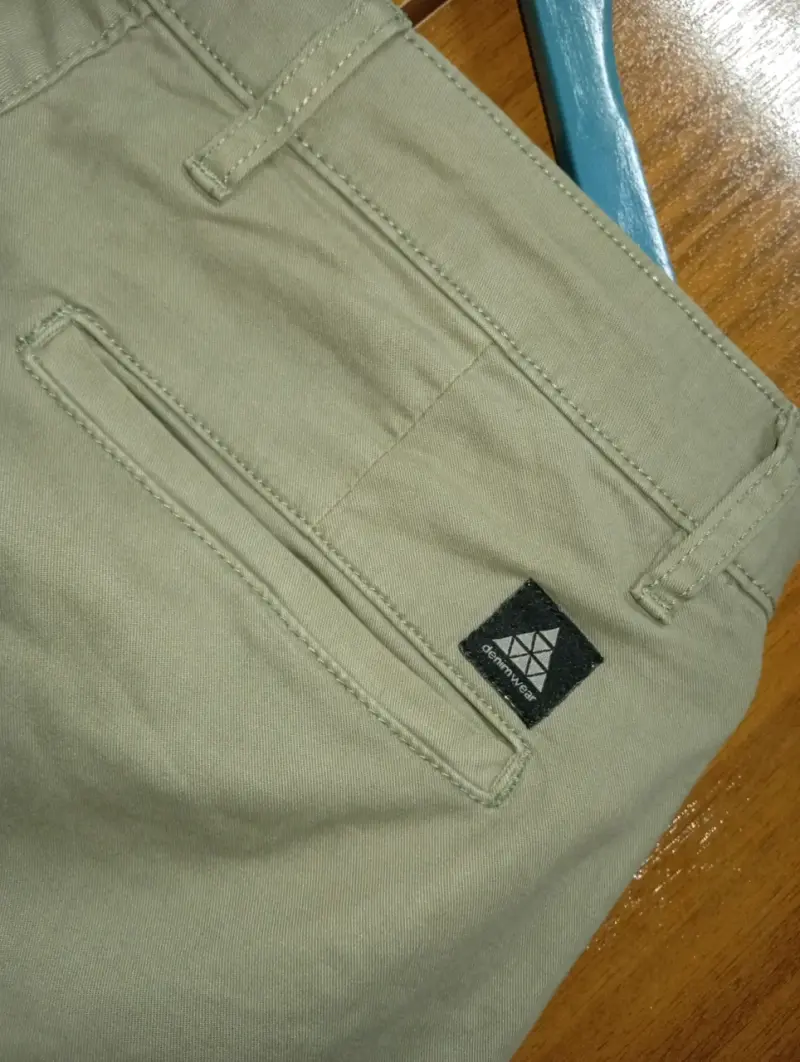 Pantalones verde oliva Zara para hombre - 4