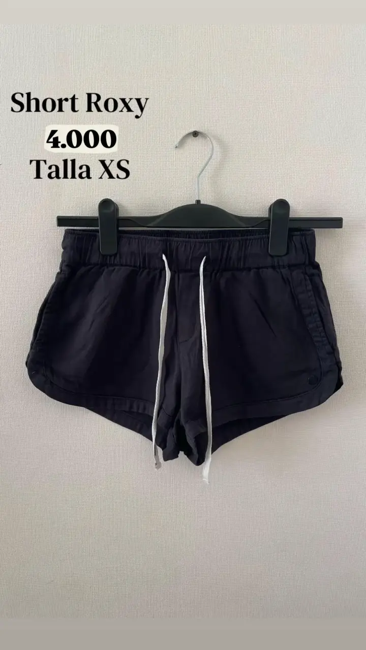 Short deportivo Roxy negro talla XS